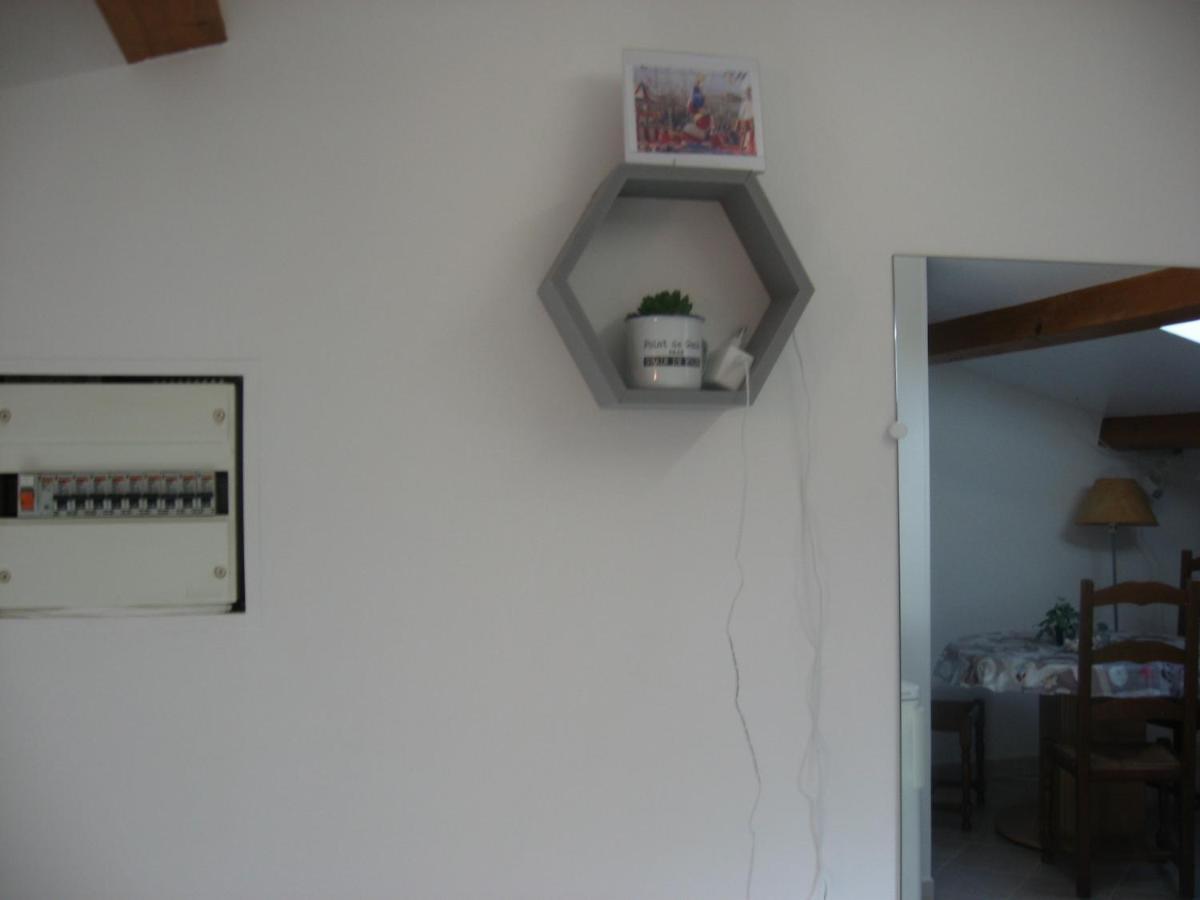 T 2 Avec Velux Sous Les Combes De 34 M2 Apartment La Londe-les-Maures ภายนอก รูปภาพ